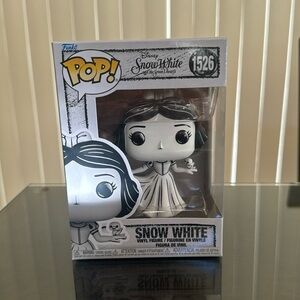SNOW WHITE SKETCH FUNKO POP 1526